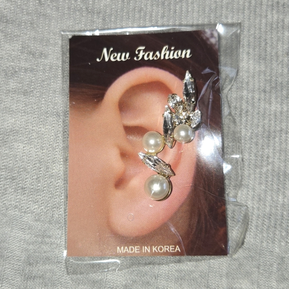New Crystal and Pearl Wing Ear Pierced Cuff Earring 1 Pc Gold